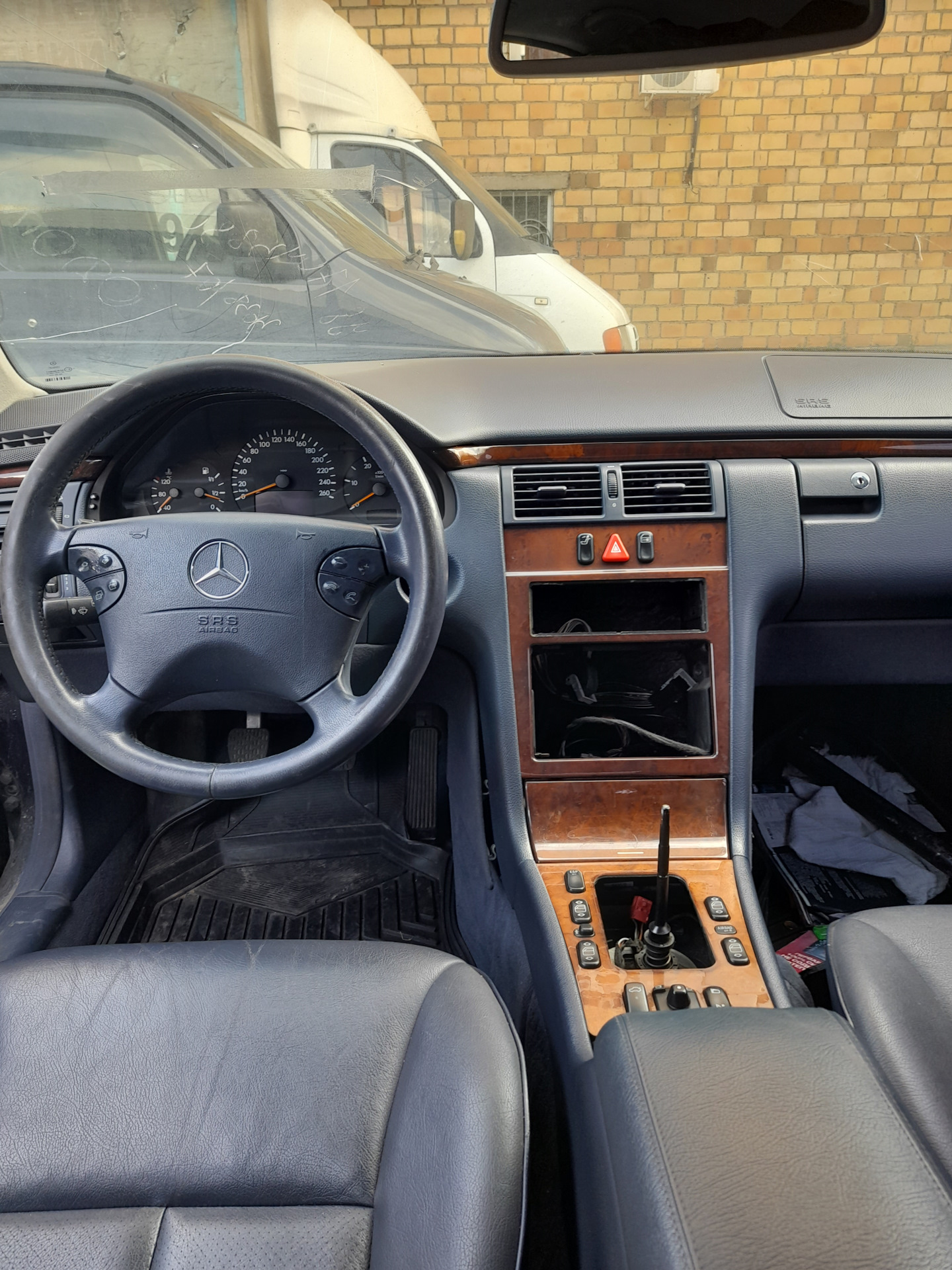 Запчасти w210 Запчасти w210