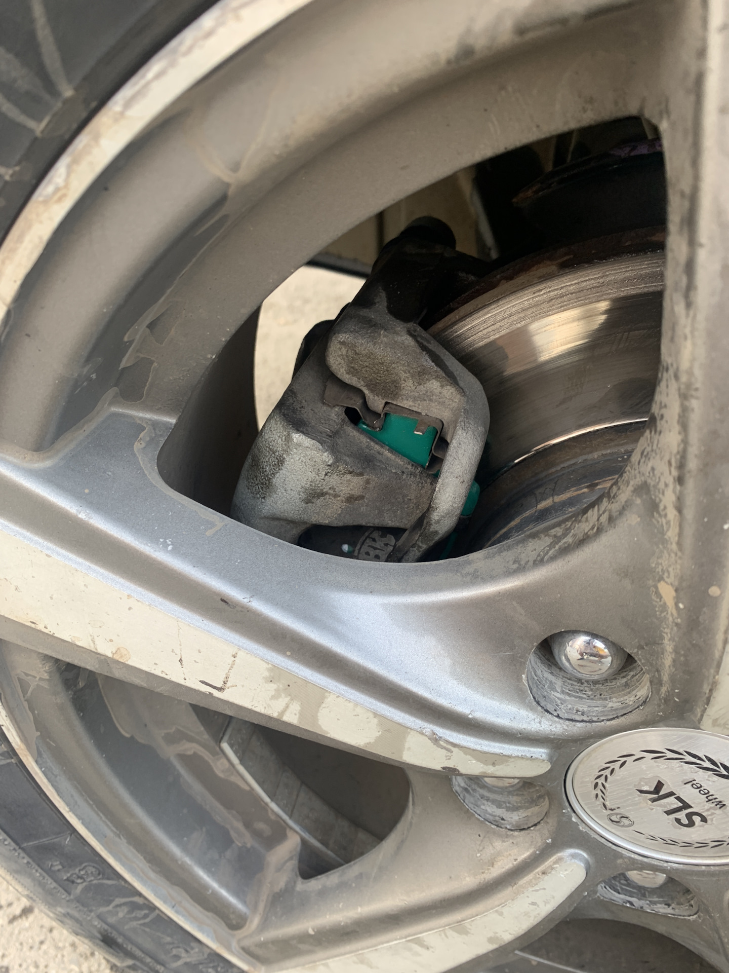 Поменял тормозные колодки и купил домкрат 3т — Toyota Allion (T240), 1 ...