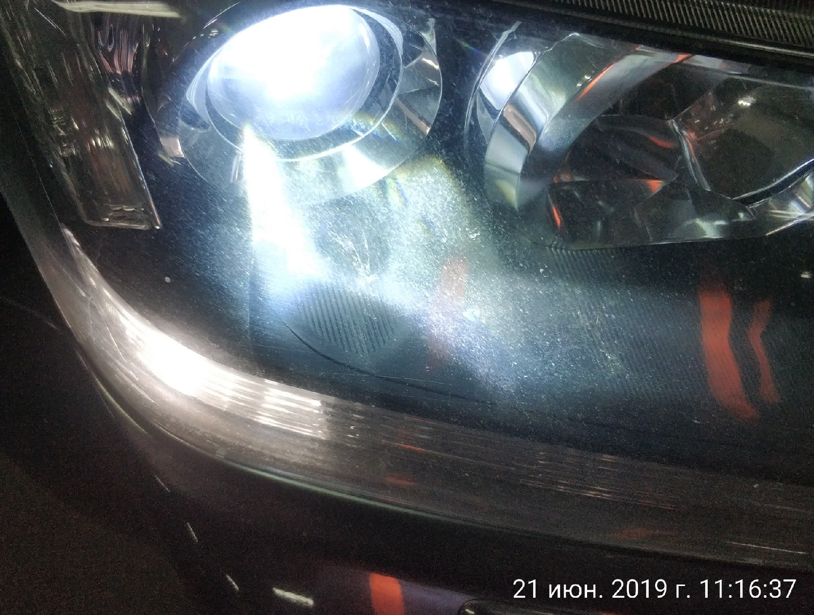 Дальний свет сузуки гранд витара. Рефлектор на линзе СИД 2 2013. Отражатель под линзу Мондео 4. Отражатели Alpha.