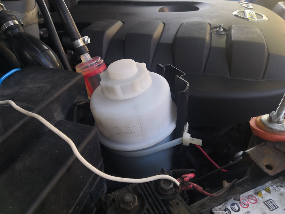 Вой и закусывание гидроусилителя — Nissan Navara (2G), 2,5 л, 2008 года ...