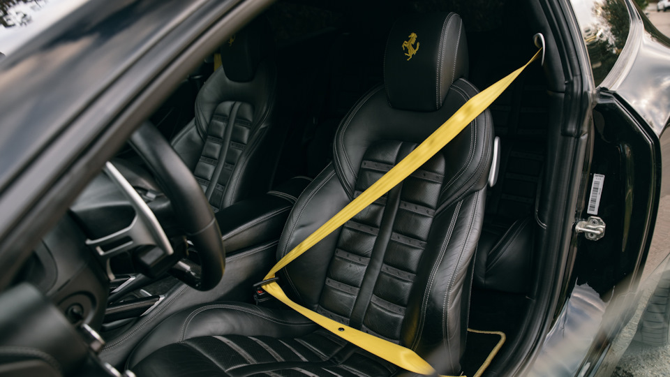 Фото в бортжурнале Ferrari FF