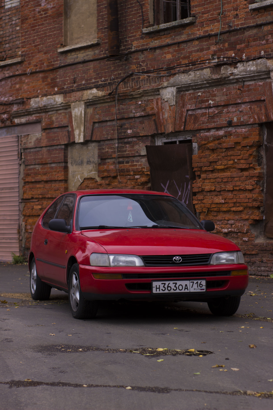 Машина покрашена и на бодром ходу — Toyota Corolla (100), 1,6 л, 1995 ...