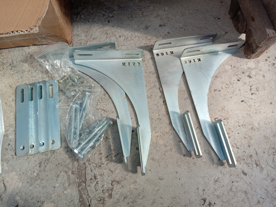 Установка алюминиевых порогов Redline Erkul — KIA Sorento (1G), 3,3 л ...