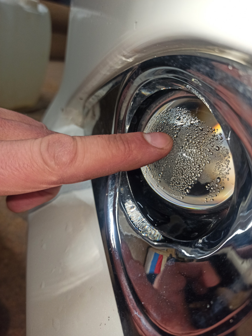 Потеют линзы на ПТФ — Toyota Camry (XV50), 2,5 л, 2011 года ...