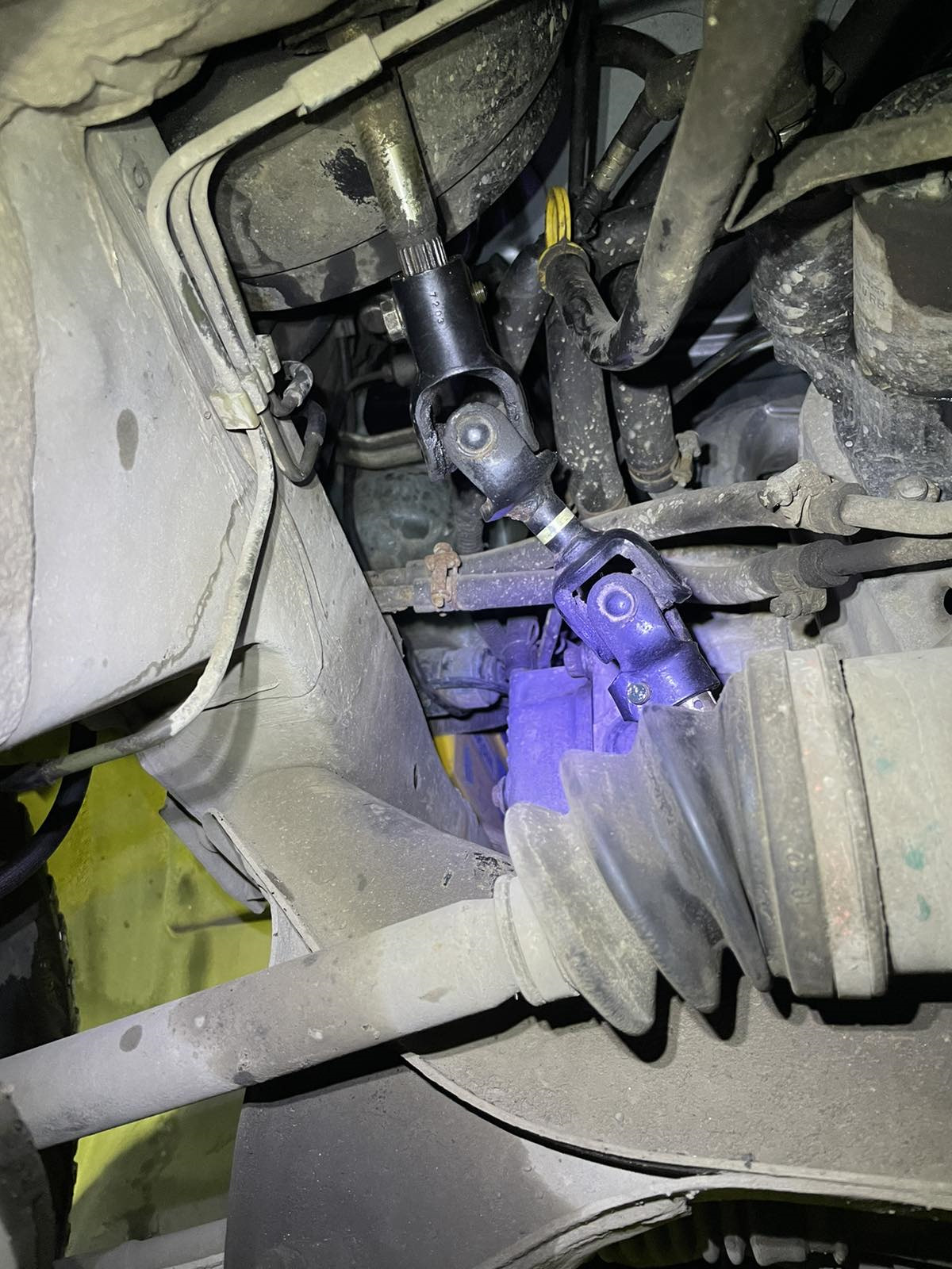 Замена рулевого карданчика. — Subaru Legacy (BD/BG/BK), 2,2 л, 1994 ...