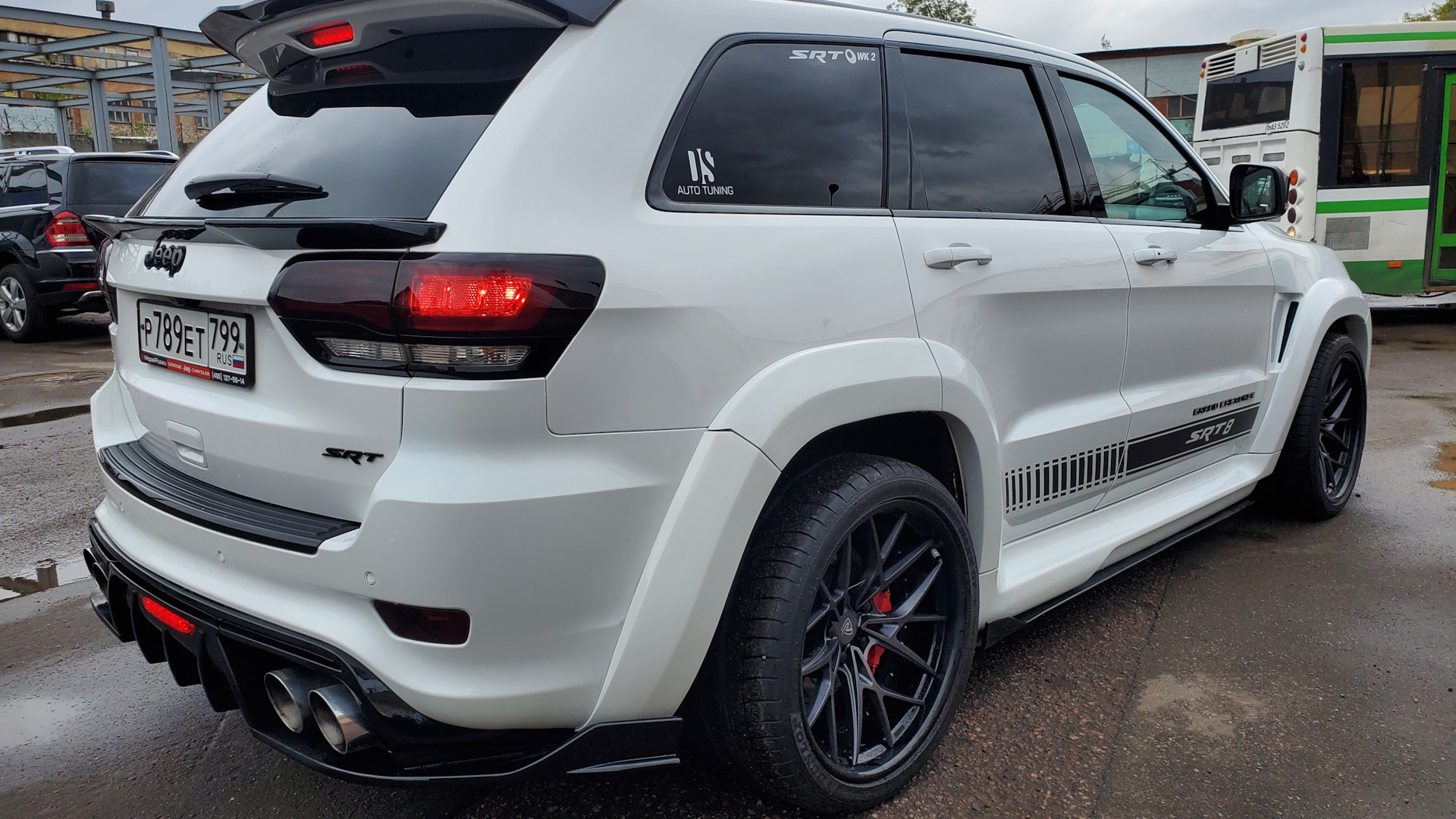 Jeep Grand Cherokee SRT-8 (WK2) 6.4 бензиновый 2015 | DS-DESIGNCAR на DRIVE2