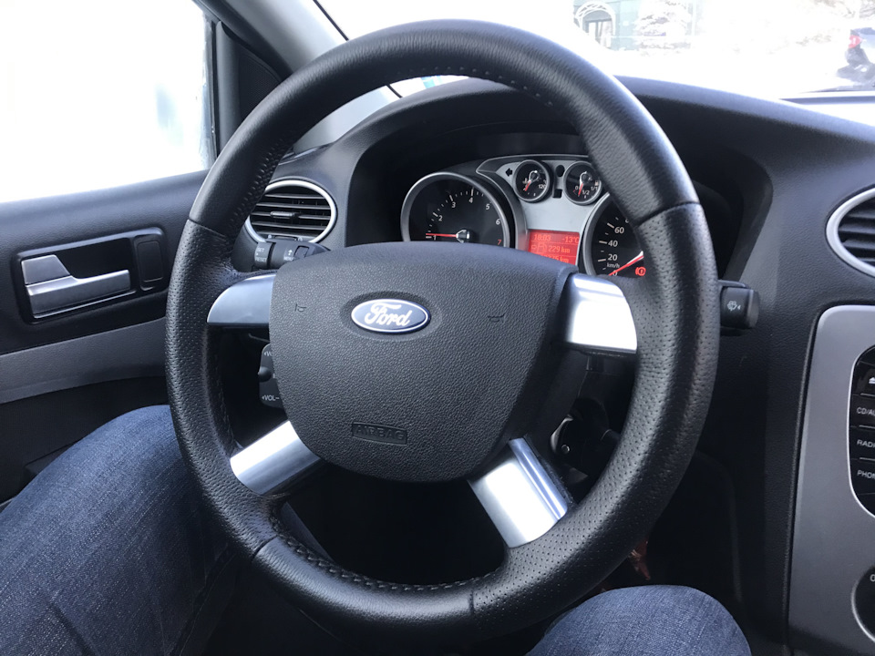 Перешив руля — Ford Focus Sedan II, 1,8 л, 2010 года | стайлинг | DRIVE2