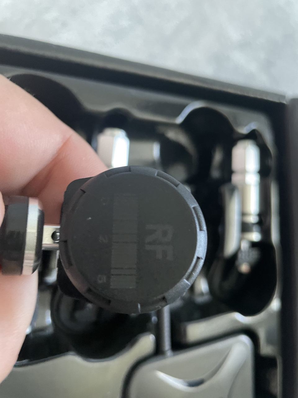 На каждом маркировка на какое колесо ставить — Chevrolet Cruze Hatchback