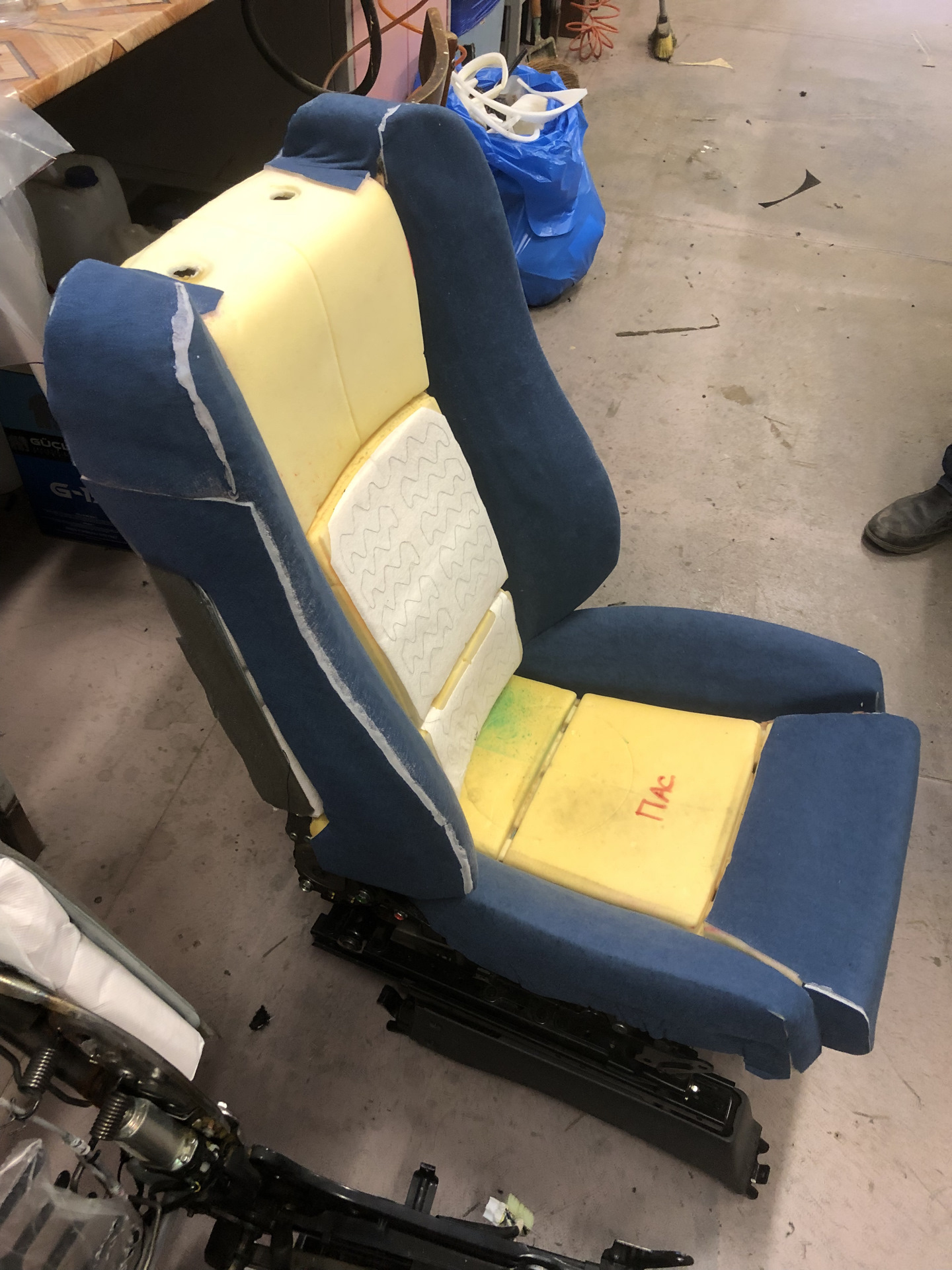 Как увеличить увеличить сиденье. Как увеличить увеличить сиденье. Подушка на сиденье автомобиля. Как увеличить увеличить сиденье. Как увеличить увеличить сиденье.