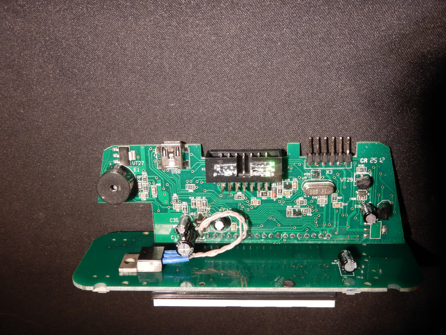 multitronics vc730 коды ошибок. F4AAAgCBZOA 960. multitronics vc730 коды ошибок фото. multitronics vc730 коды ошибок-F4AAAgCBZOA 960. картинка multitronics vc730 коды ошибок. картинка F4AAAgCBZOA 960. Купил, я значит, как-то зимой на авито Джимлену бортовой компьютер Multitronics TC730. Ну должно же быть в машине хоть что-то электронное кроме блока абс и дёргалки инжектора. Зверь этот умеет и скорость на больших колесах правильную показывать, и бензин считать, даже лампочками мигать да дудеть себе что-то там в дудку.Ну здорово же!Я его, значит, калибровал, на фирменный 3м скотч клеил, протирал даже, один раз. А эта зараза с наступлением лета почувствовала дух свободы и набегающий морской бриз из окна, расслабилась окончательно и начала врать.