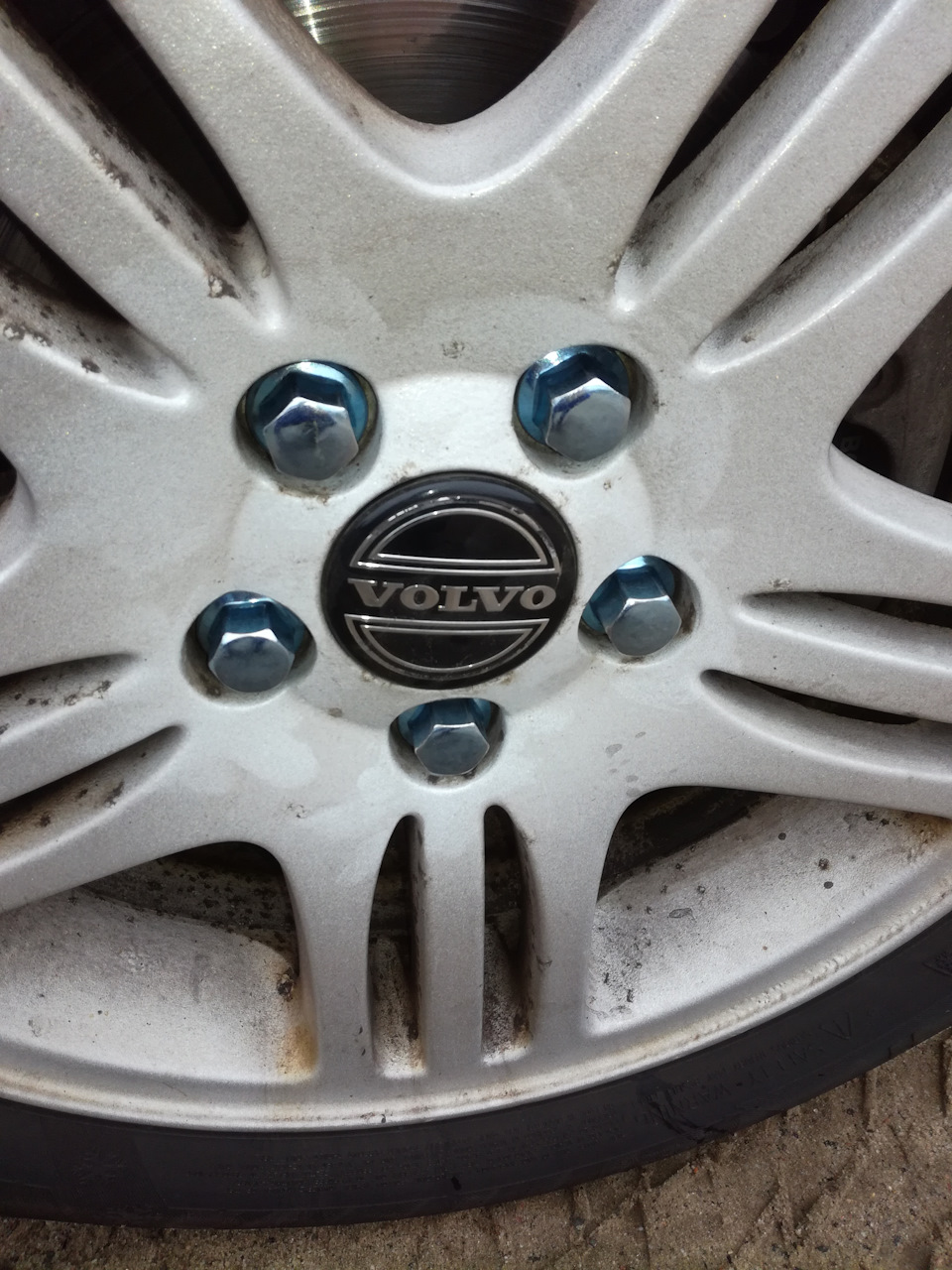 Гайки VOLVO 31200241 замена на 05291 Metalcaucho — Volvo V50, 1,6 л ...