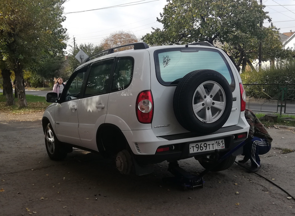 Зимняя резина (22.10.2019) — Chevrolet Niva, 1,7 л, 2014 года | шины ...