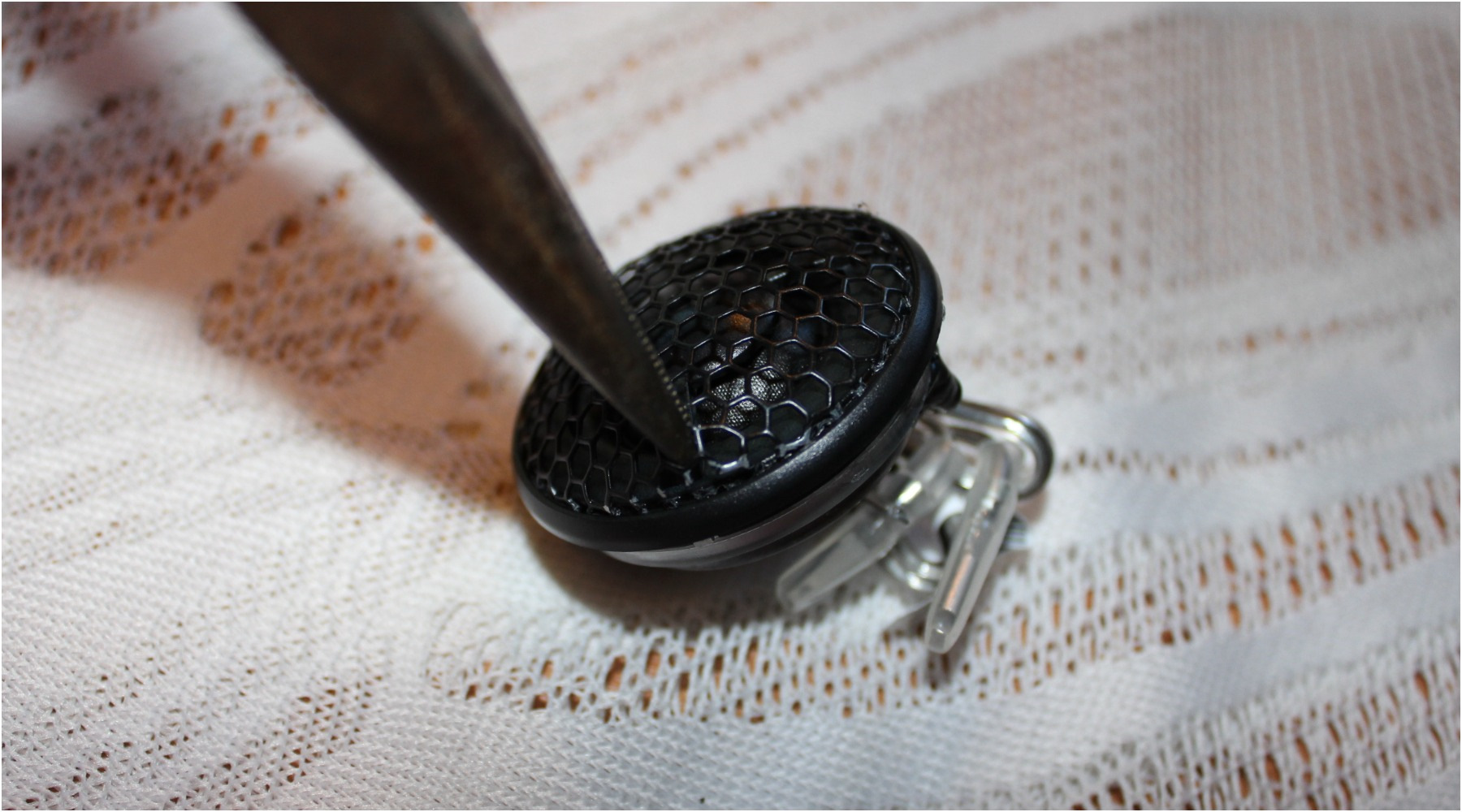 Установка динамиков Audison Prima AP 1 с кроссоверами в задние двери ...