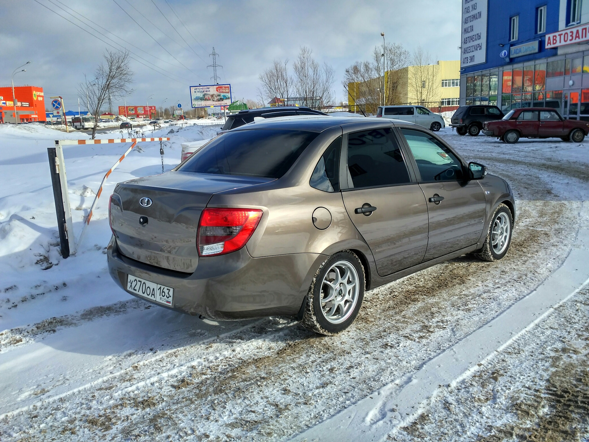 Лада Гранта кориандр жидкое стекло