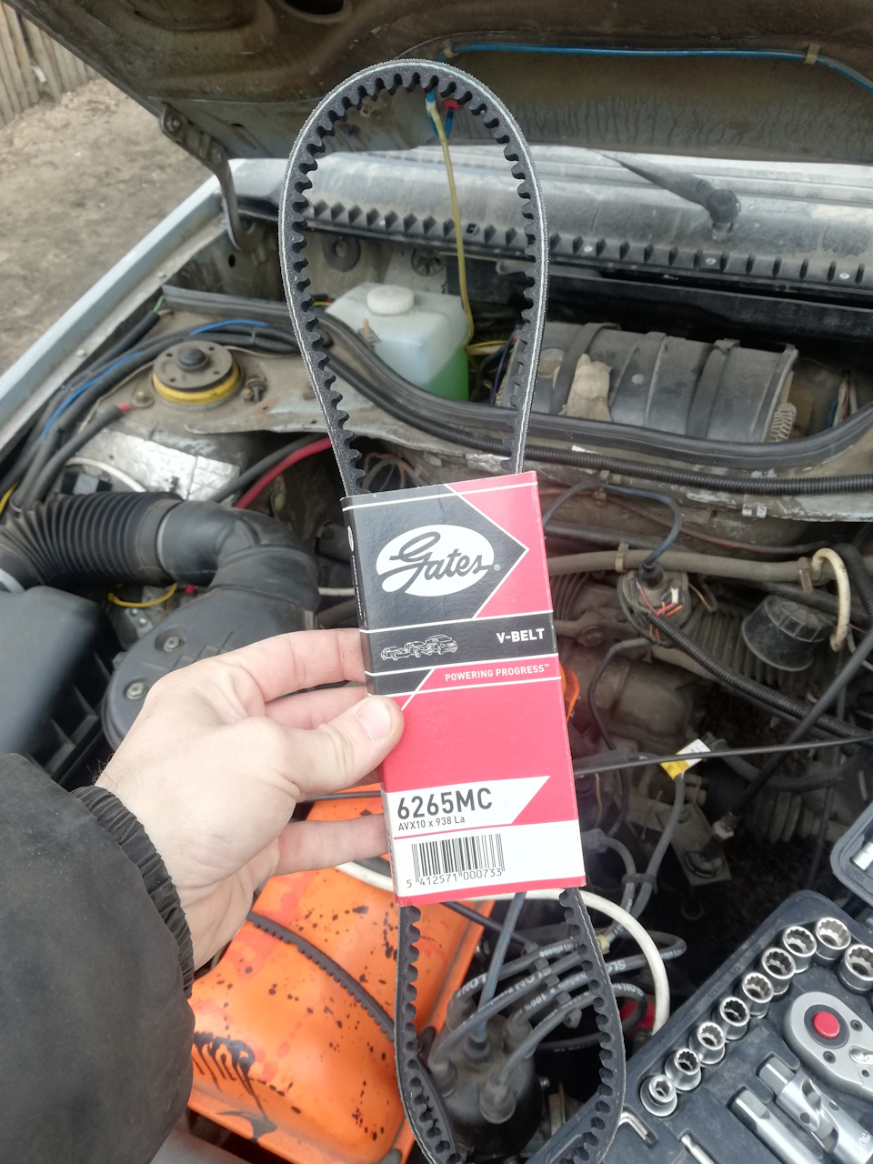 Замена ремня генератора/помпы/он там один — Москвич 2141, 2 л, 1995 ...