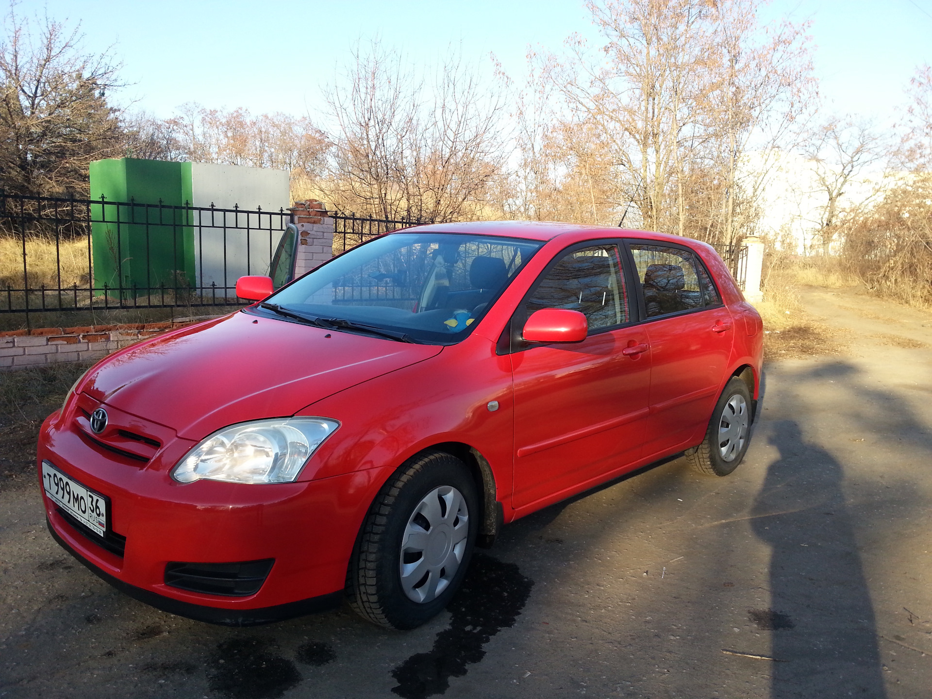 Красивые колпаки — Toyota Corolla (120), 1,4 л, 2006 года | аксессуары ...