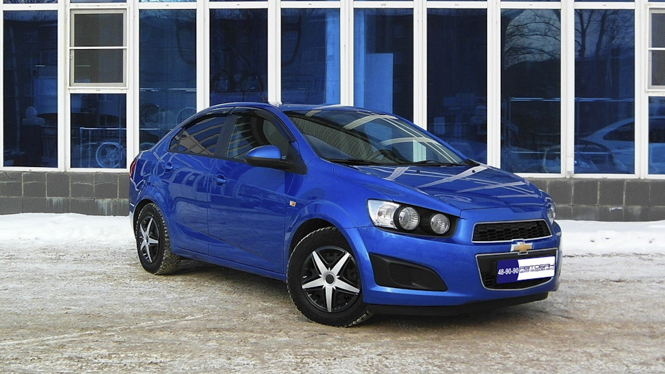 Парни HELP! Стрелка тахометра периодически перестает работать ...