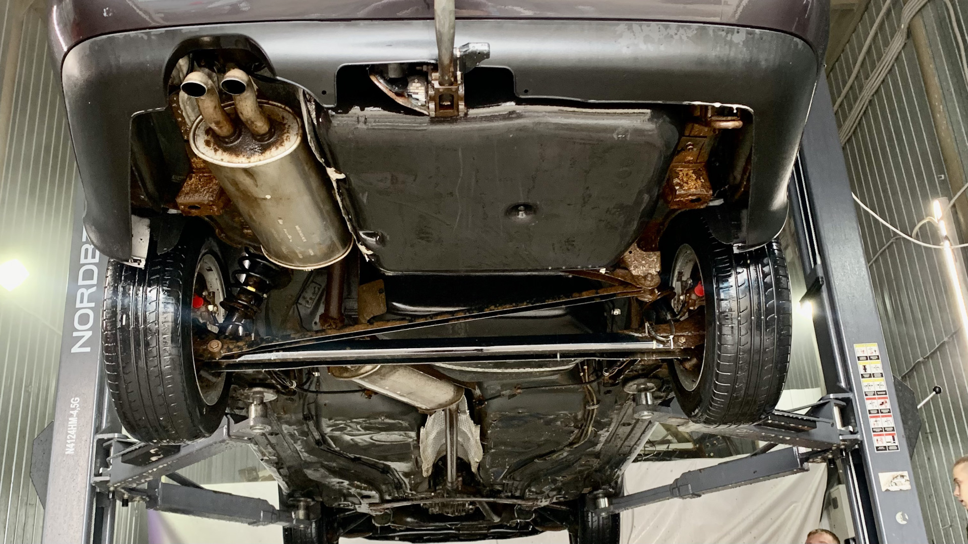 Мойка днища — Audi A6 Avant (C4), 1,9 л, 1996 года | мойка | DRIVE2