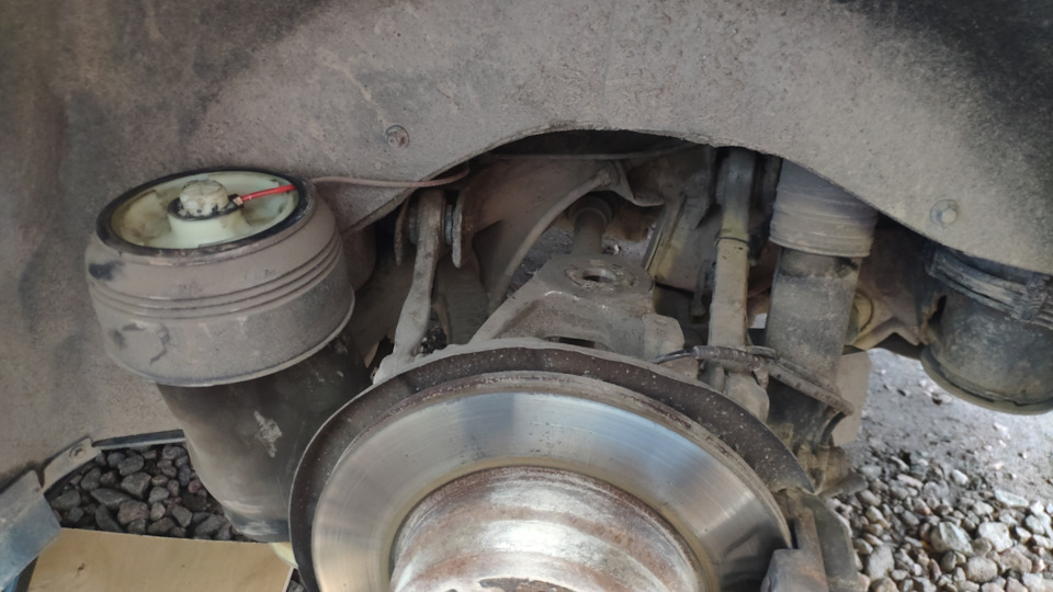 26. Пневмоподушка — BMW X5 (E70), 3 л, 2008 года | своими руками | DRIVE2