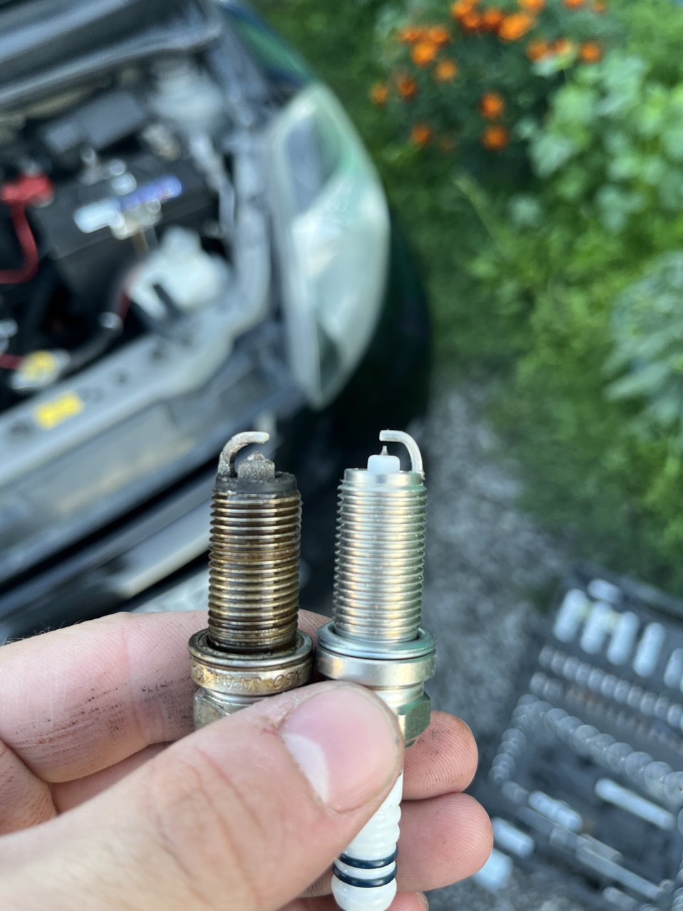 Замена свечей зажигания! — Toyota Passo (1G), 1 л, 2007 года | плановое ...