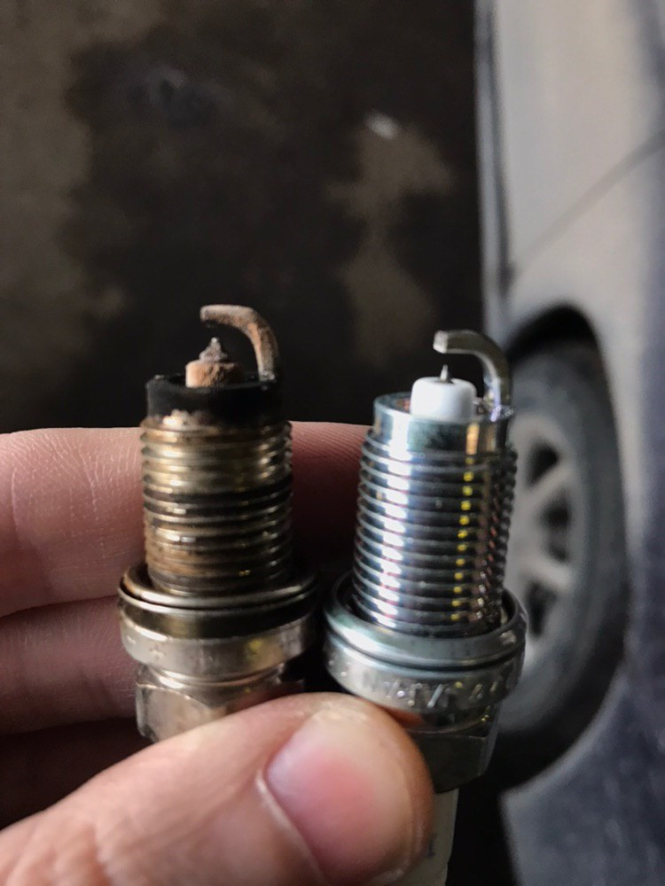 Спайк свечи. Свечи зажигания рss007р. Honda Leb 1.5 свечи зажигания. Свечи зажигания для Хонда Одиссей. Подгары свечей зажигания Хонда.
