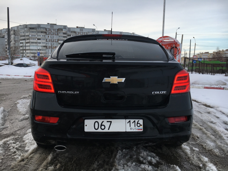 Chevrolet Cruze сзади 2009