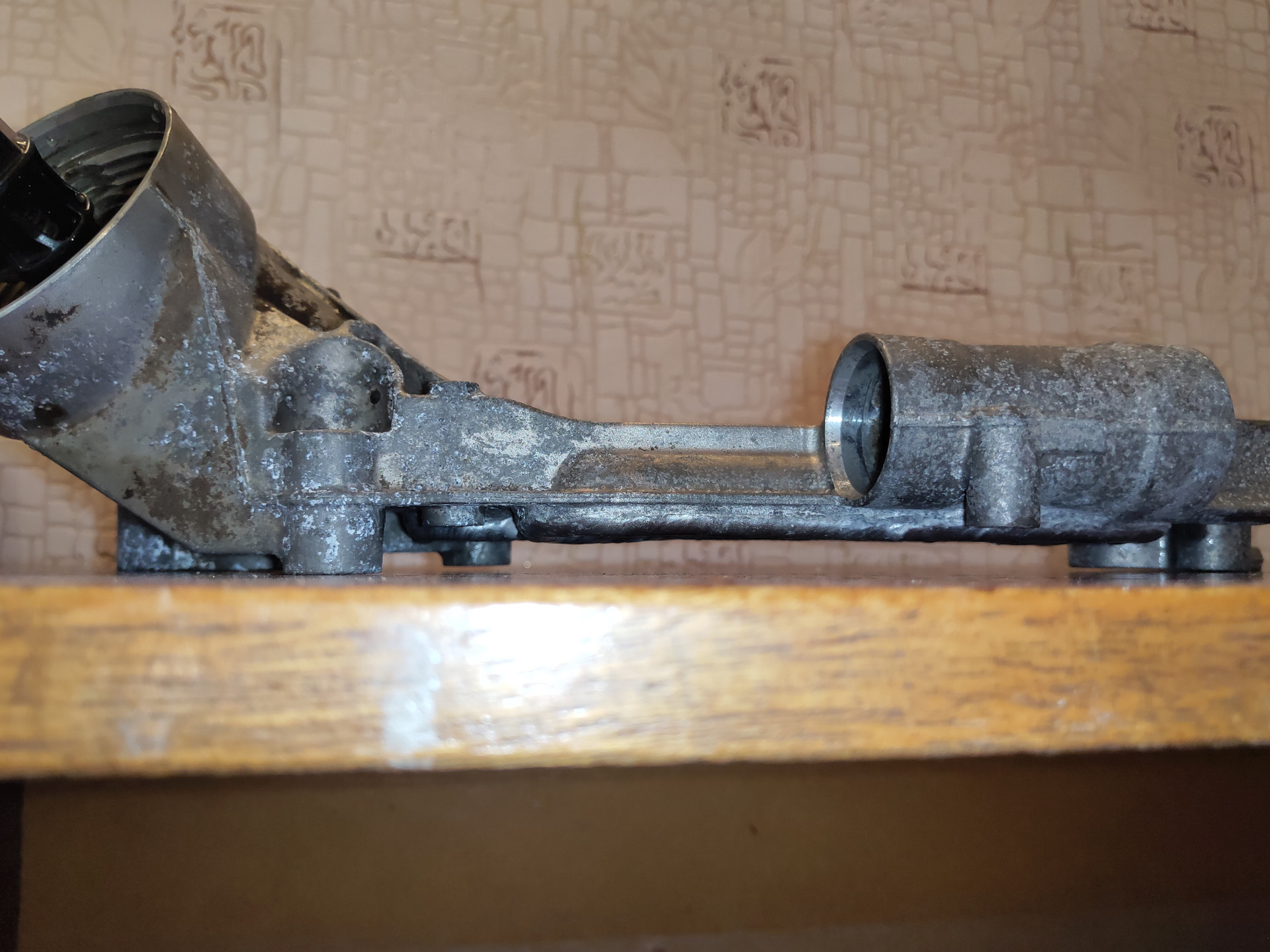 Опять запах горелого масла из-под капота. — Opel Astra H, 1,6 л, 2011 ...