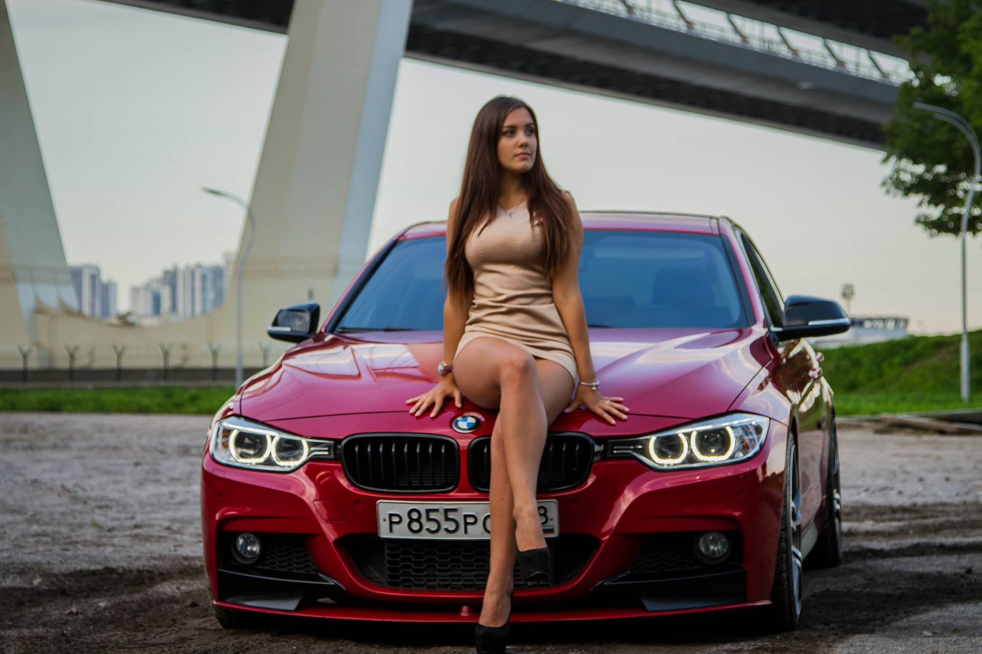 голая девушка с bmw фото 18