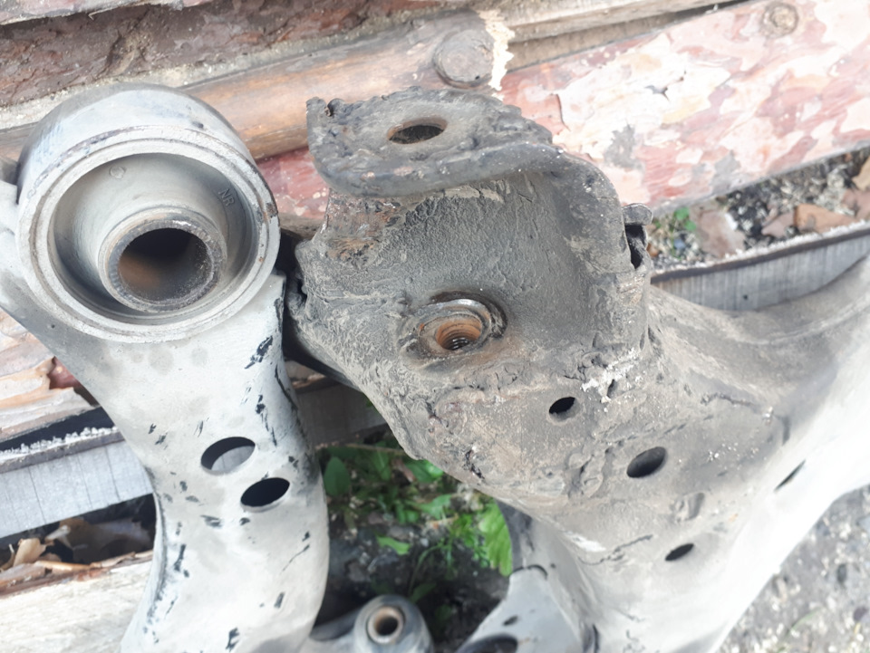 Замена переднего подрамника — Toyota Carina E, 1,6 л, 1992 года ...