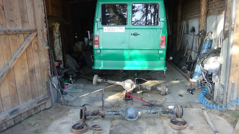 Установили скоростной мост на "Кузнечика" — Mercedes-Benz T1, 2,3 л ...