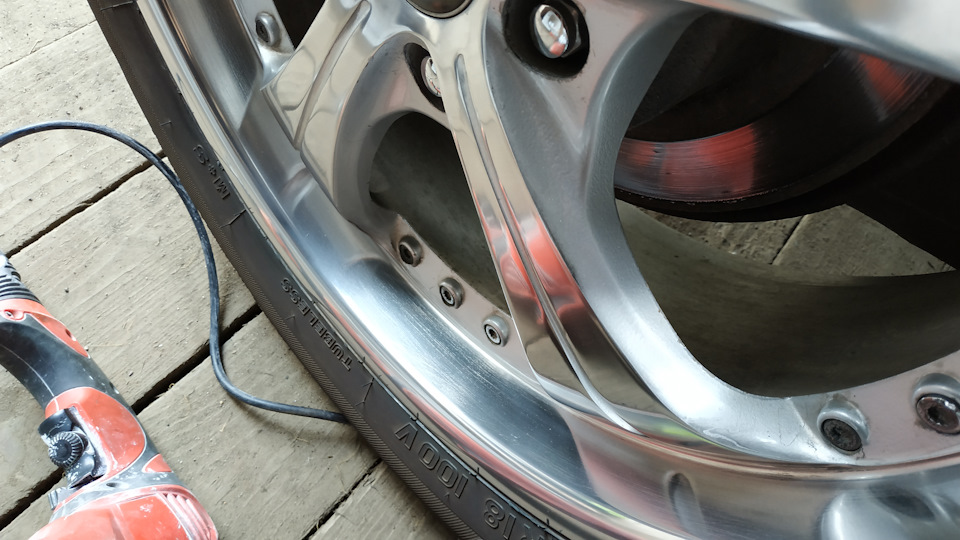 53 Полировка полки диска — Nissan Qashqai+2, 2 л, 2008 года | колёсные ...