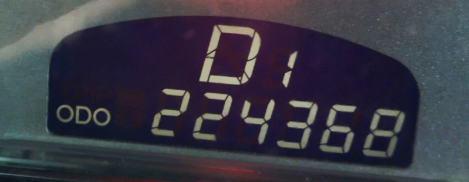 Поймал цифры пробега и инверсия экрана приборной панели. — SsangYong ...