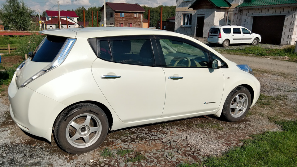 Фото в бортжурнале Nissan Leaf (1G)