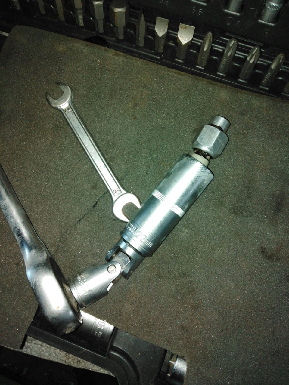 ГУР и пена в бачке. Устранено. — Renault Kangoo (1G), 1,4 л, 2006 года ...