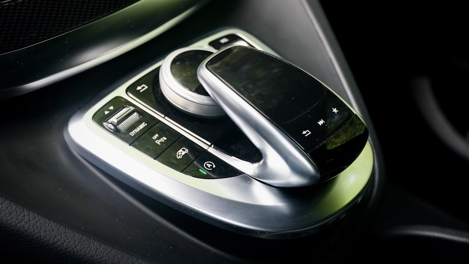 Автомобиль mercedes benz v250d