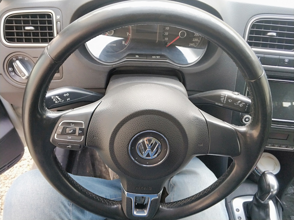 После — Volkswagen Polo Sedan