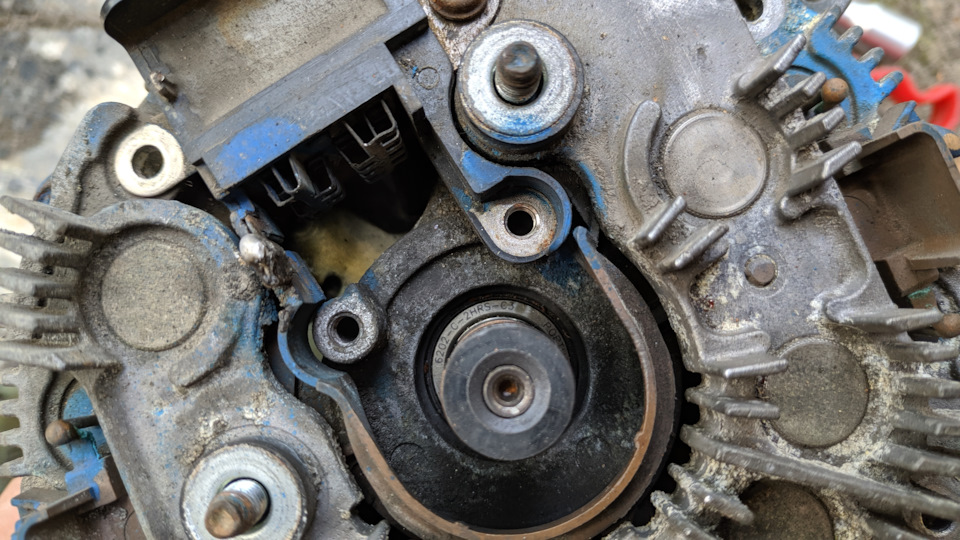 Замена заднего подшипника генератора DENSO на BMW F30 N20 — BMW 3 ...