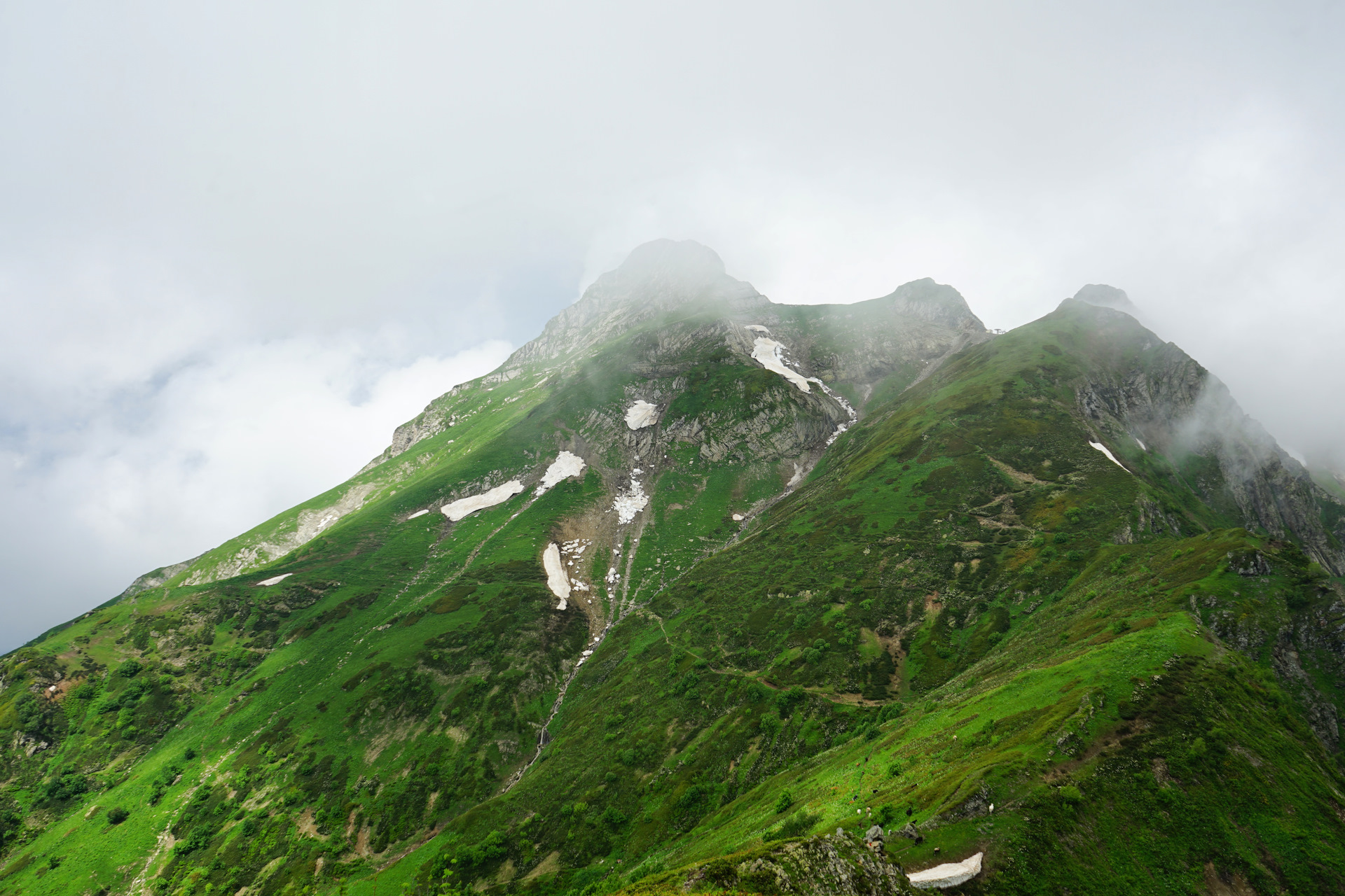 Хребет аибга фото