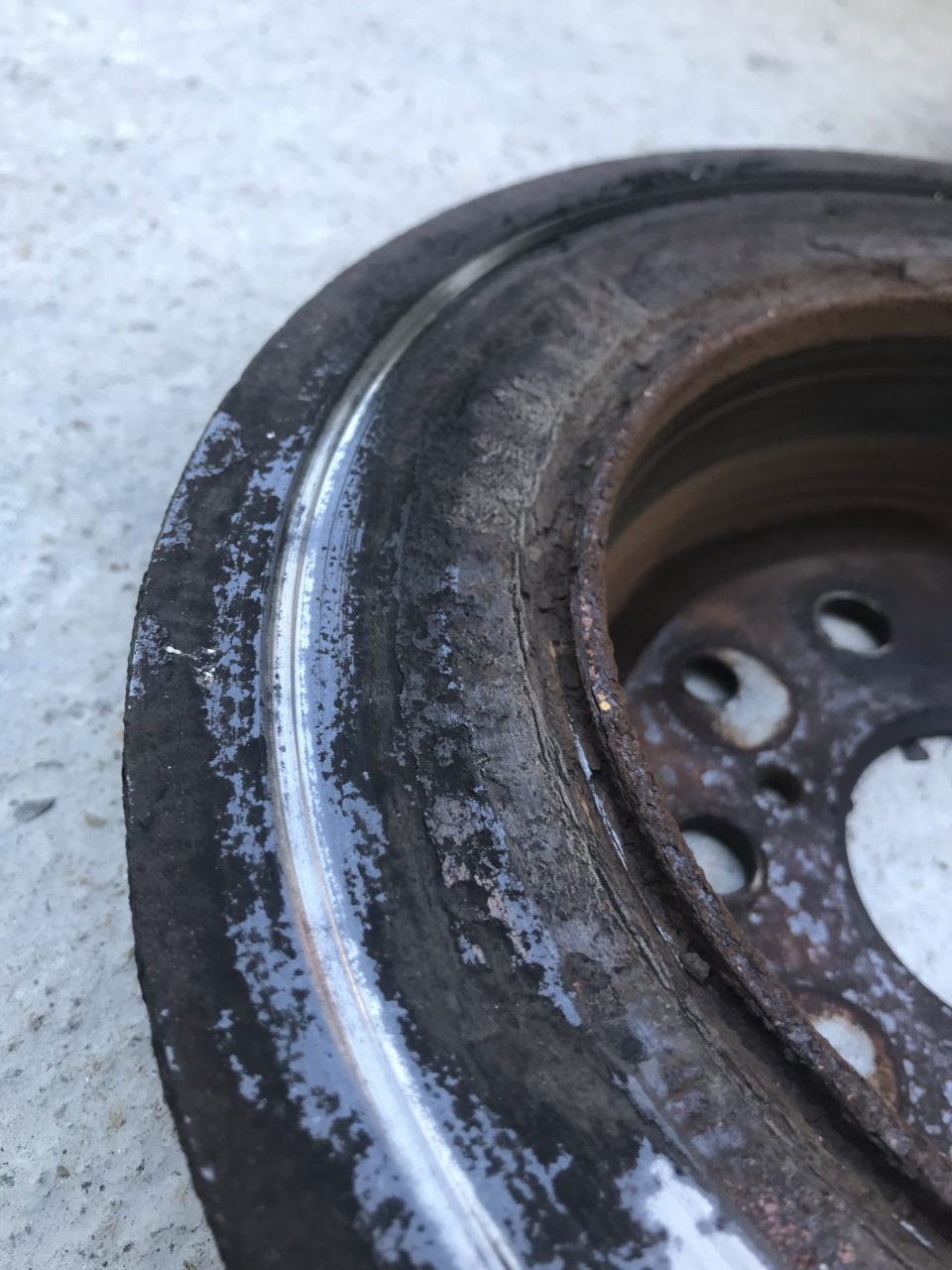 Замена задних тормозных дисков и колодок — Toyota Altezza, 2 л, 2000 ...