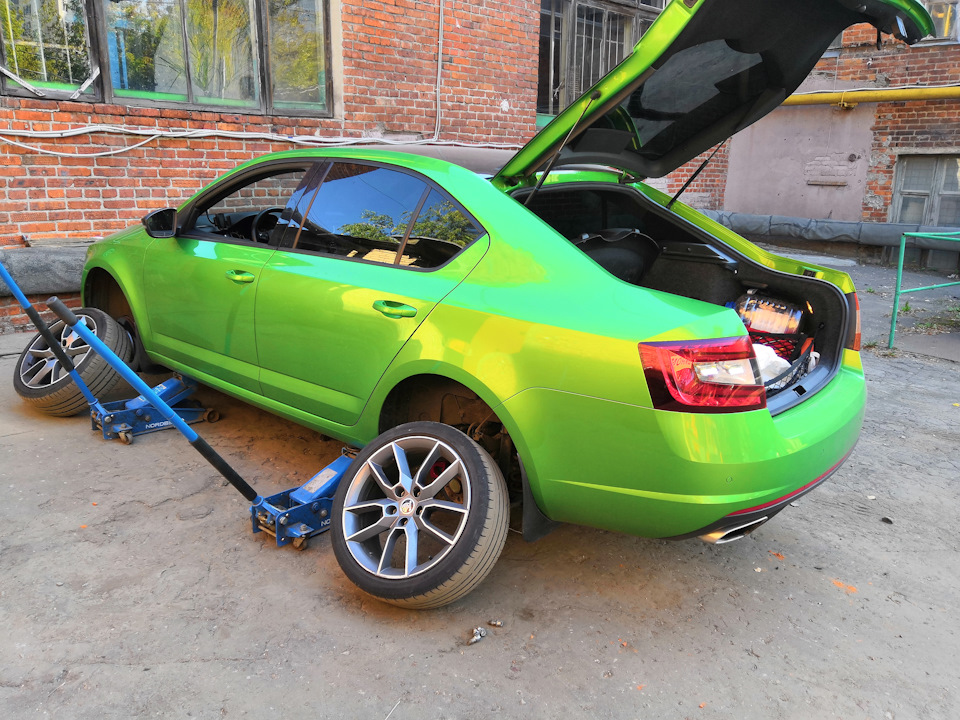 Замена шин на Michelin Pilot Sport 4 PS4 225/40/R18 — Skoda Octavia RS ...