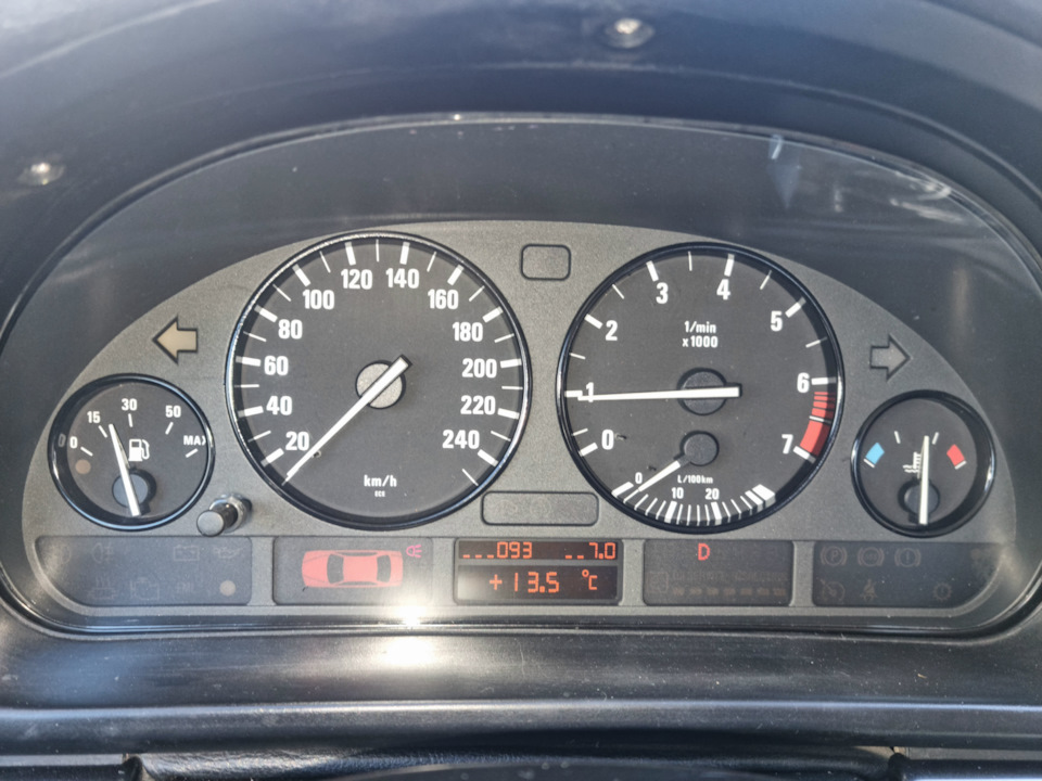 Холостые обороты какие у кого? — BMW 5 series (E39), 2,5 л, 2000 года ...