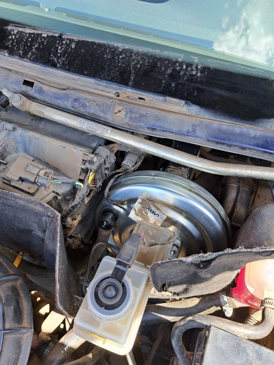 На месте — Lada Приора седан