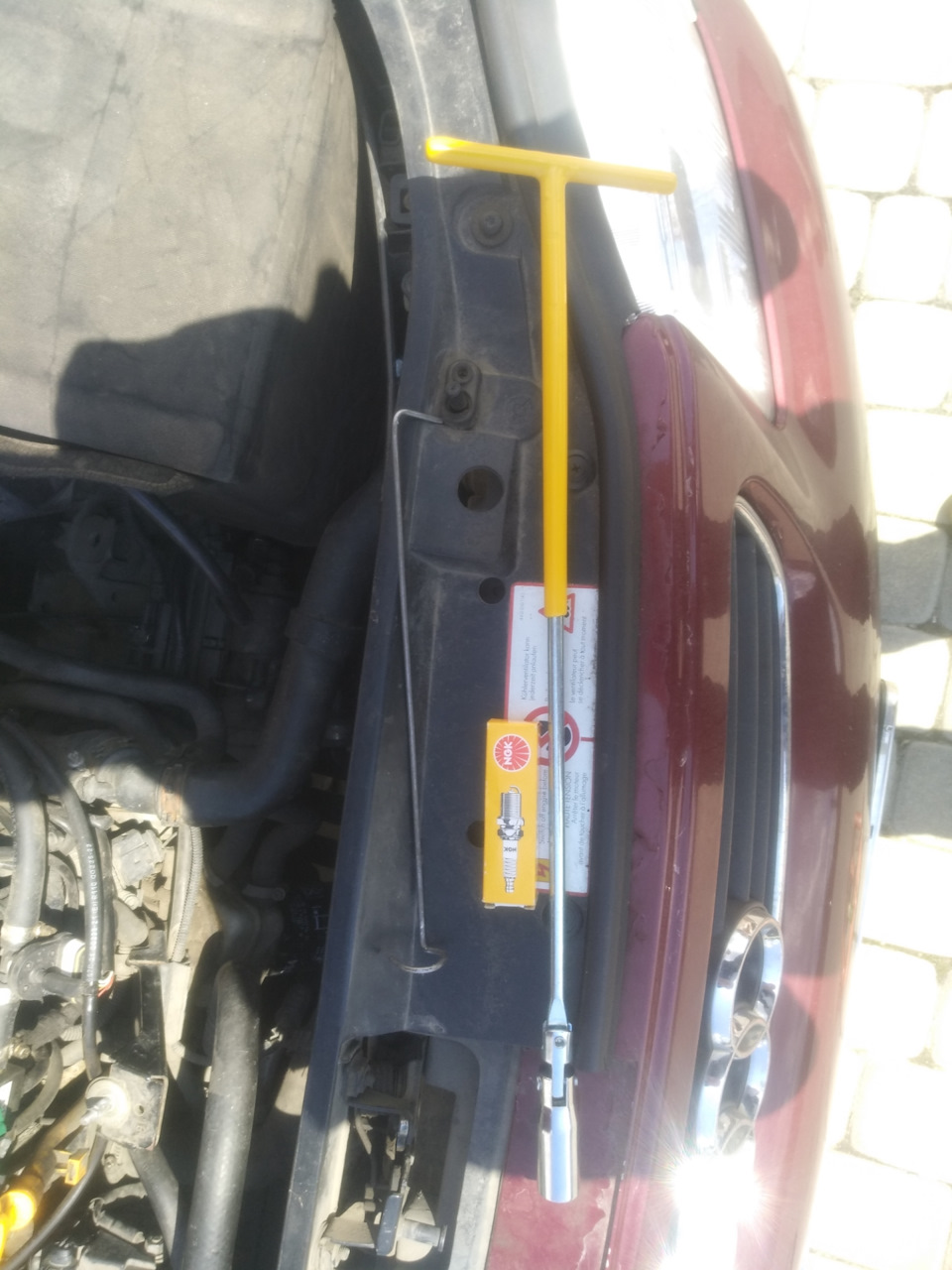 Замена свечей на AKL без снятия впускного коллектора — Audi A3 (8L), 1 ...