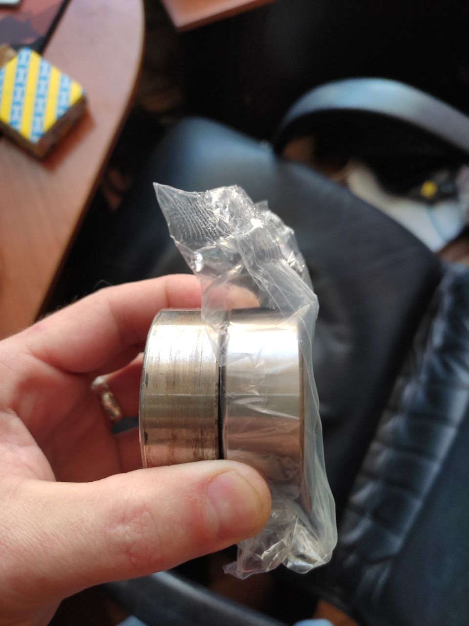 В дырочку — Lada Vesta (1G)