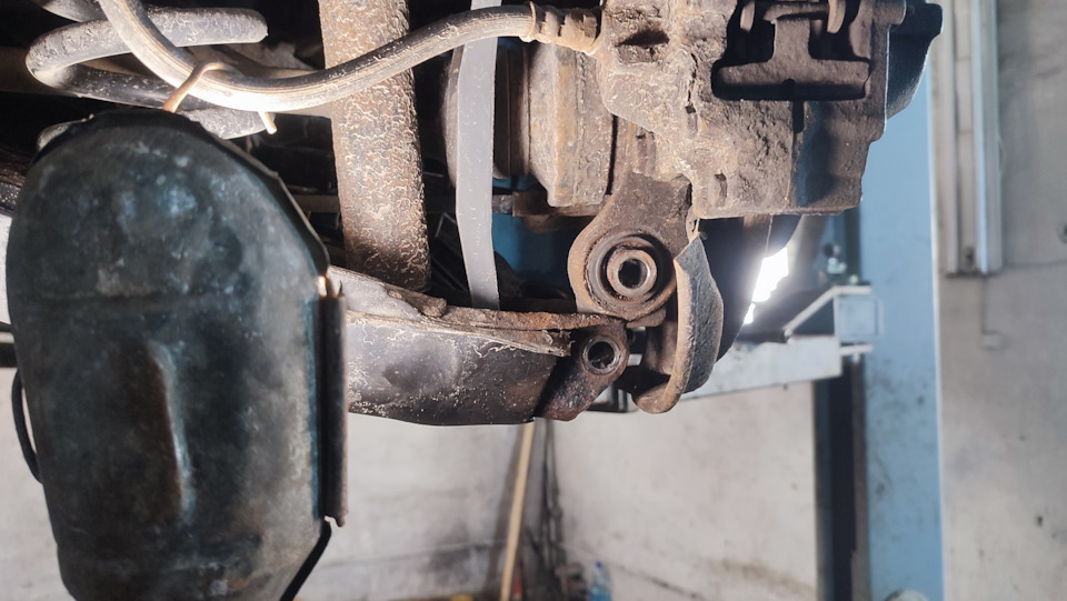 Фото в бортжурнале Mercedes-Benz E-Class (W210)