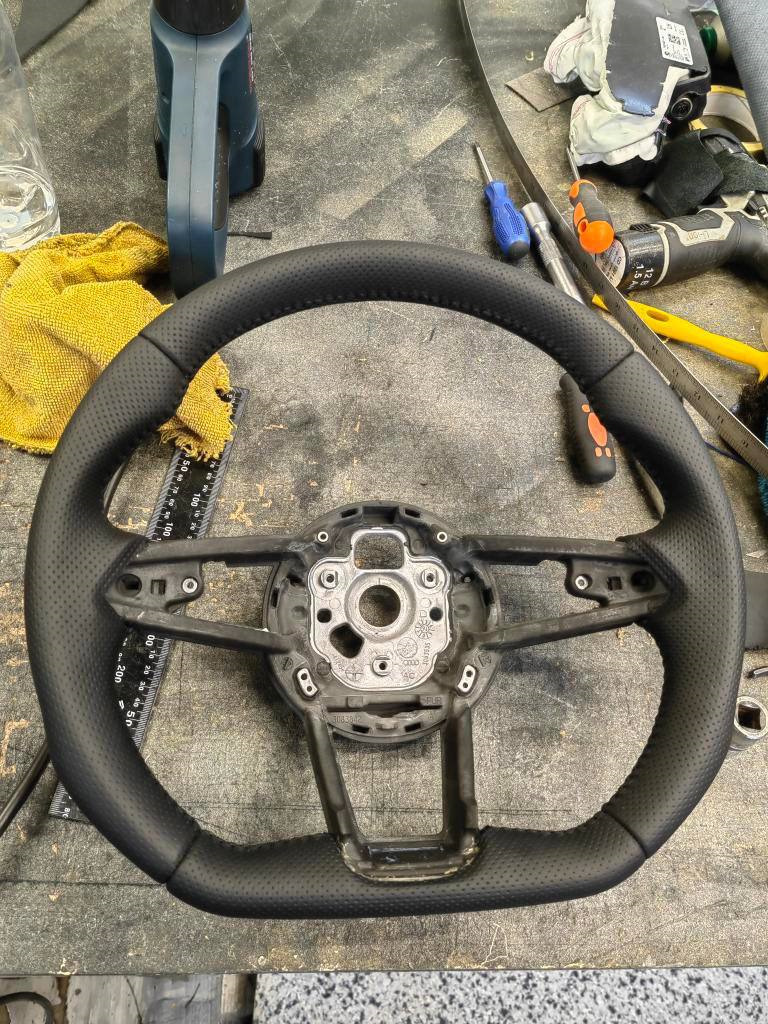 Руль (Перешив с перфорацией, Кнопки start/stop + drive select, Лепестки ...