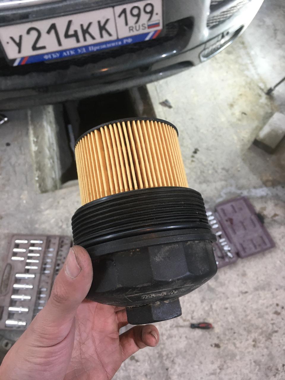 Замена масла в двигателе на туарег - Volkswagen Touareg (1G), 2,5 л, 2006 года с