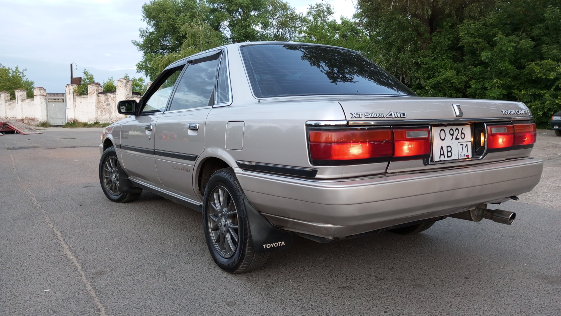 Toyota Camry 1987 универсал