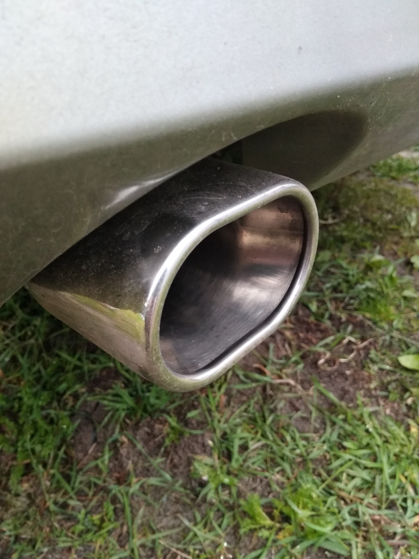 Насадка декоративная — Renault Logan (1G), 1,6 л, 2013 года ...