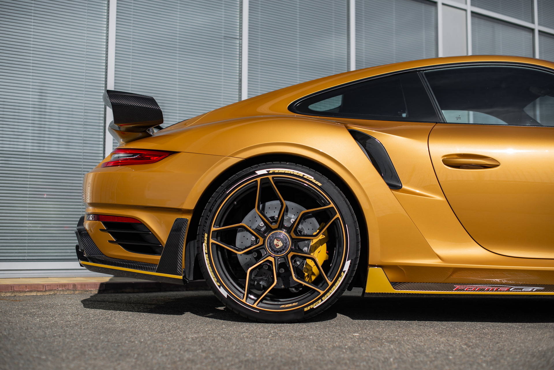 Porsche 911 Turbo s Р·РѕР»РѕС‚РѕР№